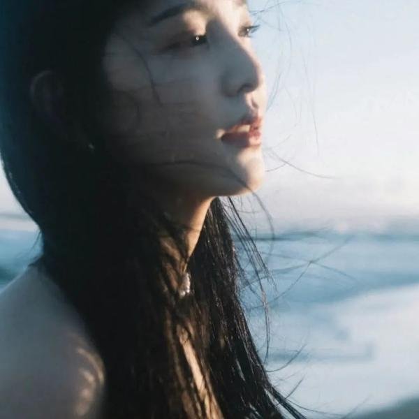 丧偶式婚姻后我成了他的朱砂痣